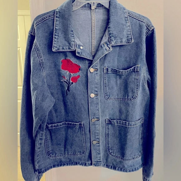 Men’s L denim jacket by Shein. EUC featuring a red rose on the right side chest. - Picture 2 of 8
